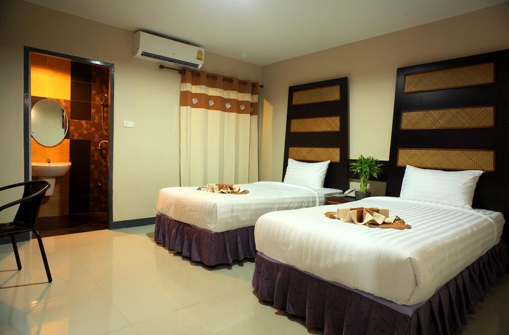 The Corner Hotel (Adults Only) Chiang Rai Exterior foto