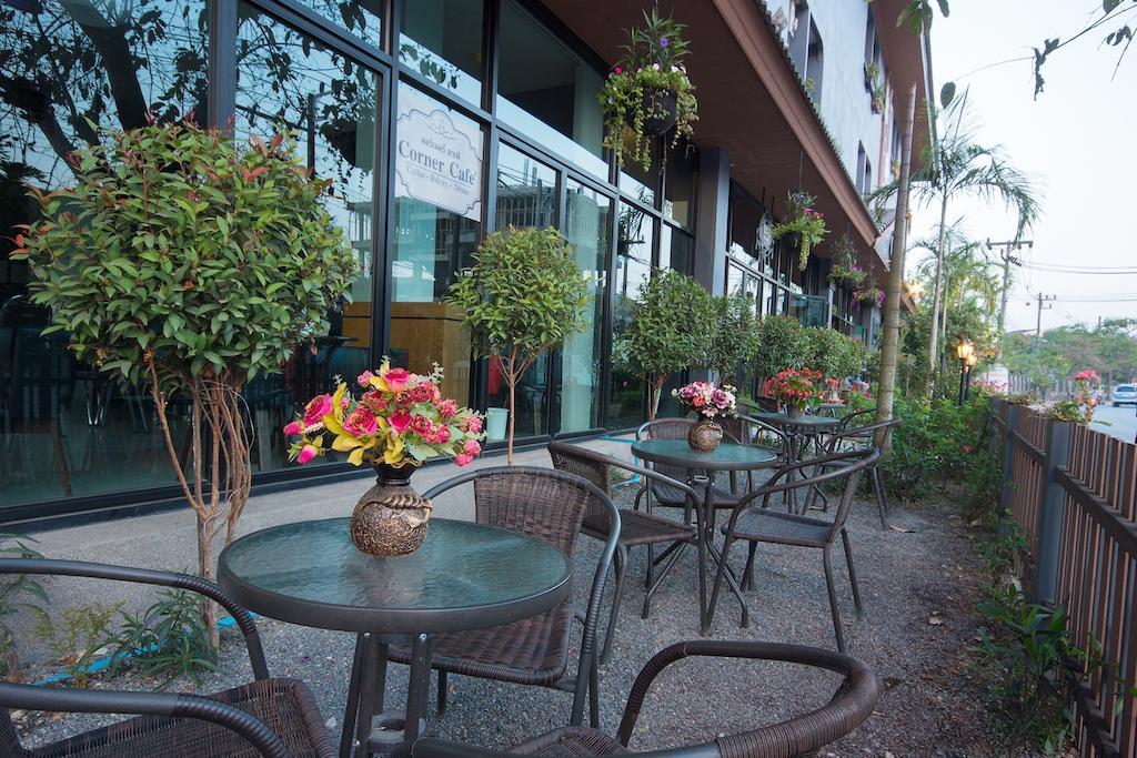 The Corner Hotel (Adults Only) Chiang Rai Exterior foto