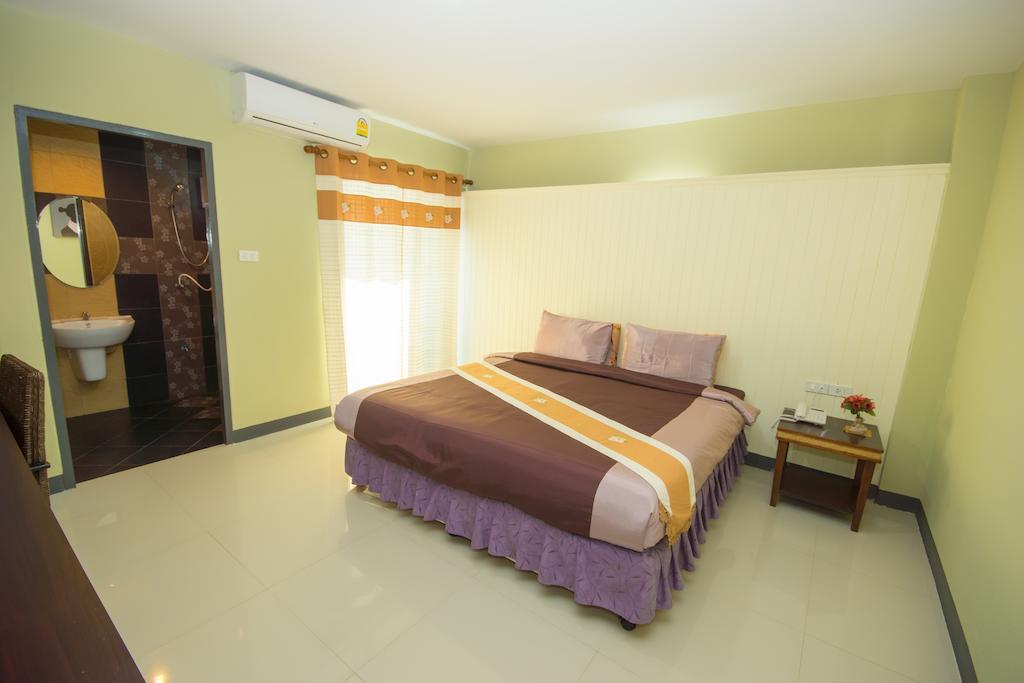 The Corner Hotel (Adults Only) Chiang Rai Exterior foto